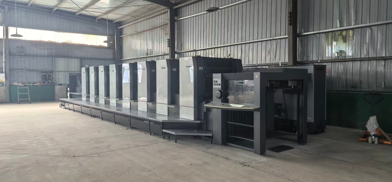 2002 Heidelberg SM 102-8P used printing machine photo 5
