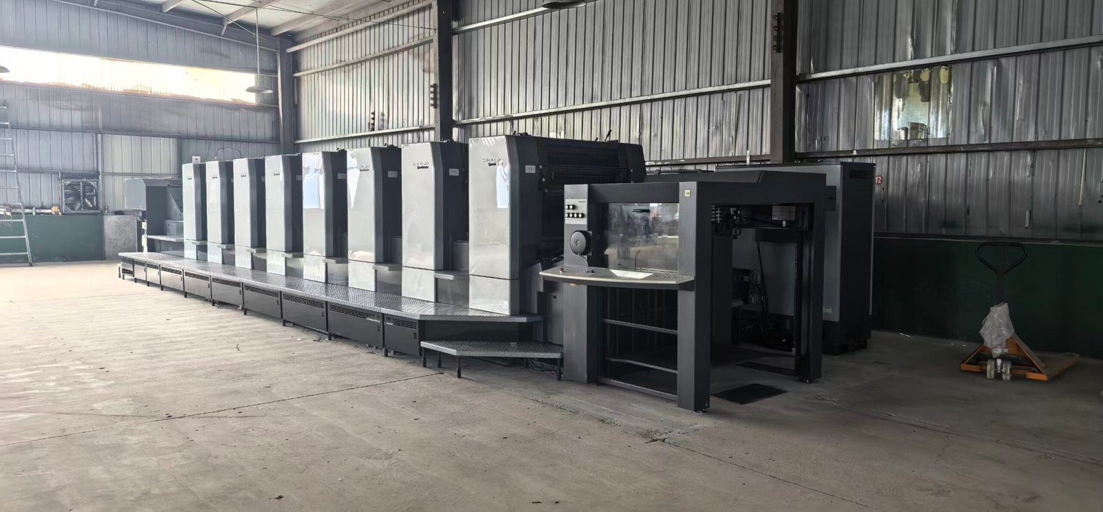 2002 Heidelberg SM 102-8P used printing machine photo 3