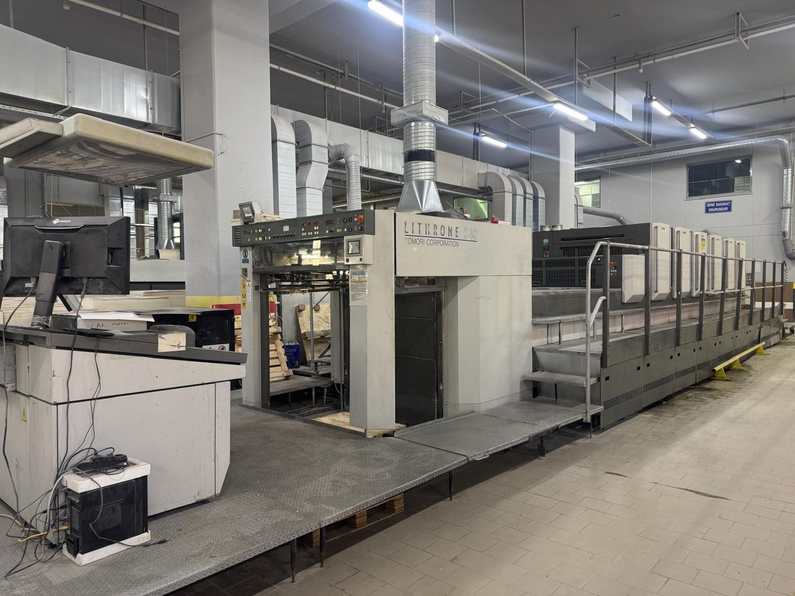 2004 KOMORI LS-640-C used printing machine