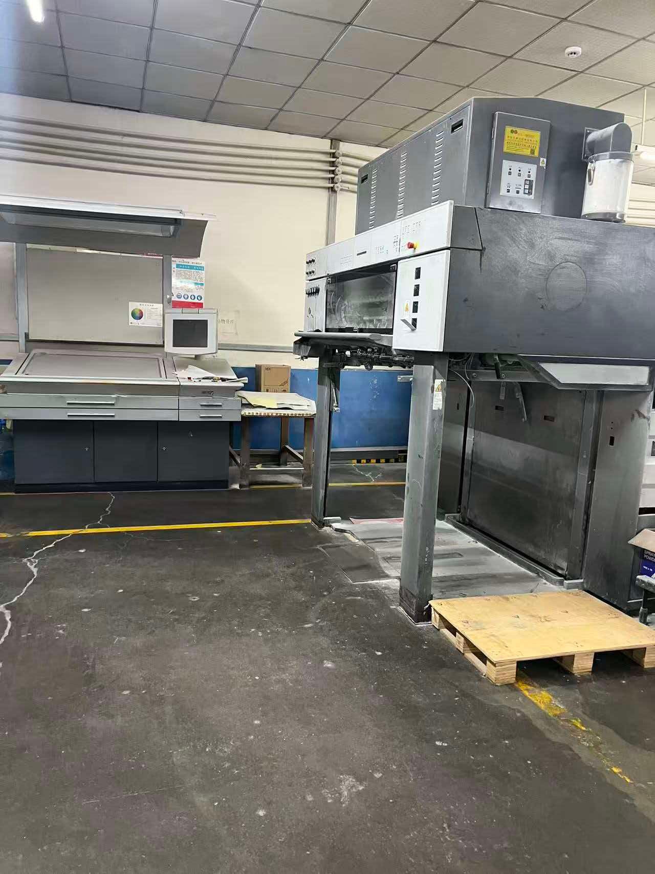 2005 Heidelberg CD102-5+L High Configuration used printing machine photo 2