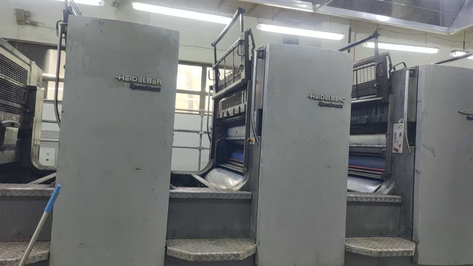 2007 Heidelberg CD102-6+LX2 used printing machine photo 2