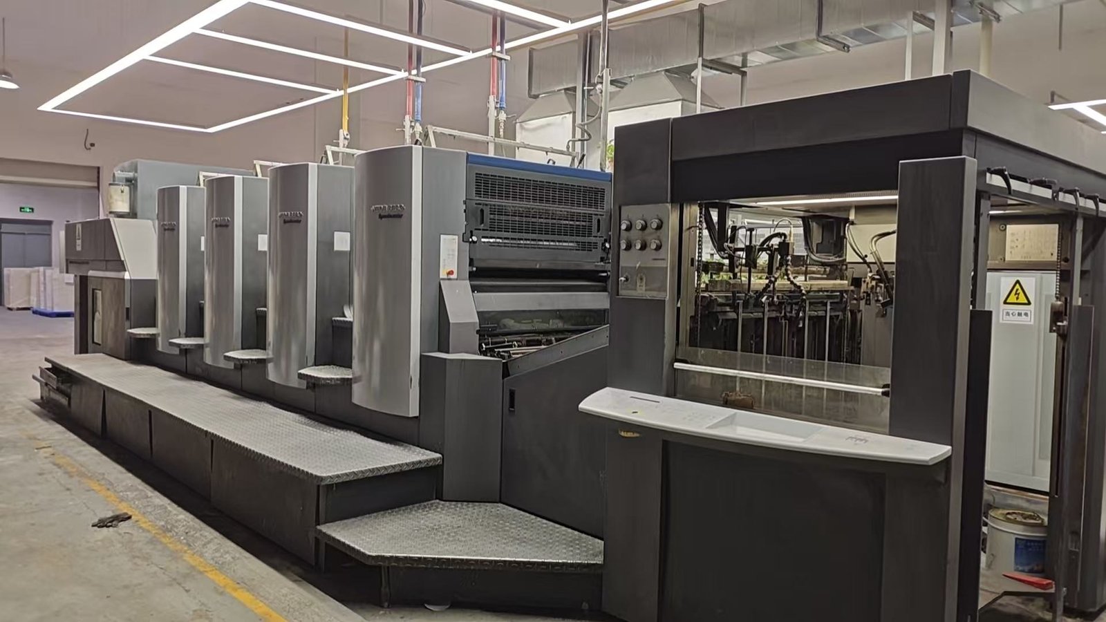 2011 Heidelberg CD102-4 High Configuration used printing machine photo 2